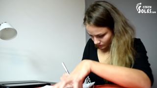 Czech SolesUnder The Office Desk And At Her Sexy Feet And Heels (Boss Feet, Soles) - 1080p-9