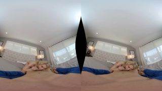 4K VR Bliss: Alix Lynx Doggystyle in UltraHD | Oculus & Vive-2