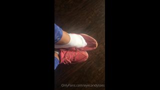 Onlyfans - EyeCandyToes - Super smelly and sweaty socks and shoes removal after an intense workout - 07-06-2021-2