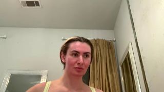 Bhad Bhabie Bhad Bhabie Danielle Bregoli Tease And Twerk Her Ass In Couch Video Cumshot-2