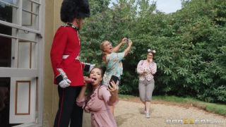 Sofia Lee Stroking The Guard's Post (Amateur porn)-1