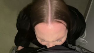 Public Risky Blowjob, Hot Housemate Offered To Give A Blowjob Right In -5