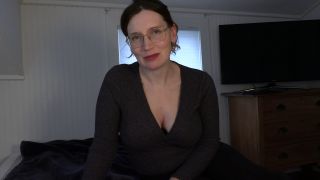 Bettie Bondage Stepmom Saves Nerd 4K MILF POV 2025 Film-1