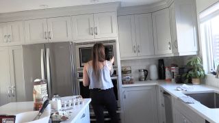 yogabella step-mom Masturbates to step-Son-1