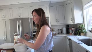 yogabella step-mom Masturbates to step-Son-2