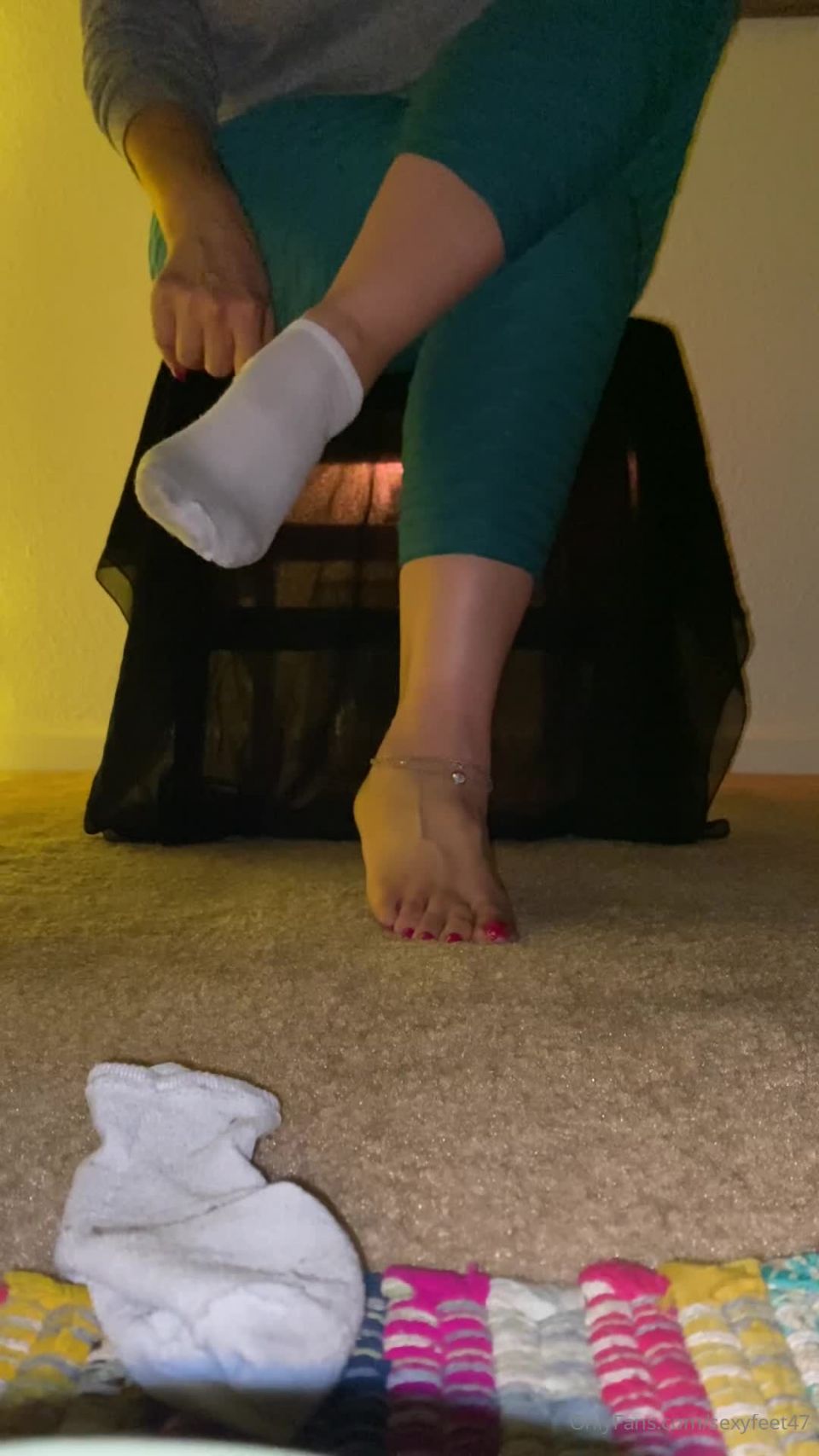 Sexyfeet47 Sexyfeet - after workout i was on the phone with my girl friend talking abou 15-04-2020