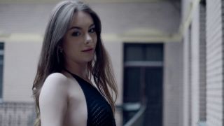 Met Art 25 11 23 Liz Ocean Poised Grace 2 – Full HD - Liz-1