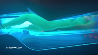 online porn clip 1 dee williams femdom fetish porn | Lindsey Leigh – Tanning Salon Side Boob | fetish-1