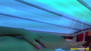 Violet Starr - Tan That Ass (Amateur porn)-1