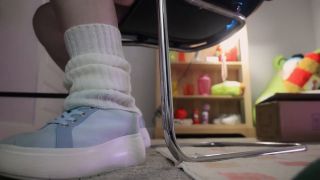Kat Danz - Unaware Giantess Classmate (Fetish porn)-2