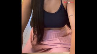 ESPOSA COM NEGO PIROCUDO NO MOTEL DANDO GOSTOSO CORNO FILMANDO ELA GOZOU NO PAU DO NEGO ELE DEU O-3