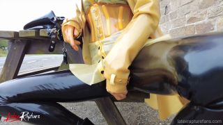 Mrs Seams visits the UK PT 3.-3