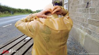 Mrs Seams visits the UK PT 3.-8