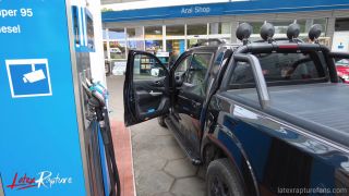 The silent doll in public.-7