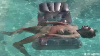 {hegre-art.com Yanna Pool (mp4, 720p, 40.96 Mb)|hegre-art.-2