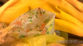 7124 Messy Plastic Kitchen Part4 1280HD - Plasticlovers-9