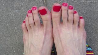 online video 16 Graces long toes, siri foot fetish on feet porn -7