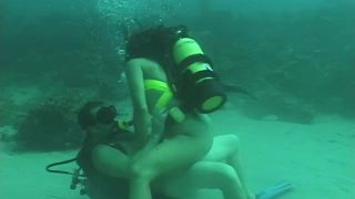 SexUnderwater e0319 Deep Fishing (mp4)-2