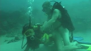 SexUnderwater e0319 Deep Fishing (mp4)-5