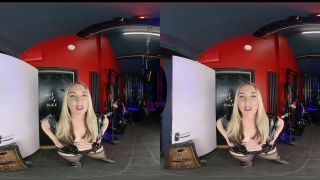 Gloryhole Cocksucker VR (Virtual Reality)-1