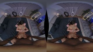 Ivy Ireland - Tangled Up In-4