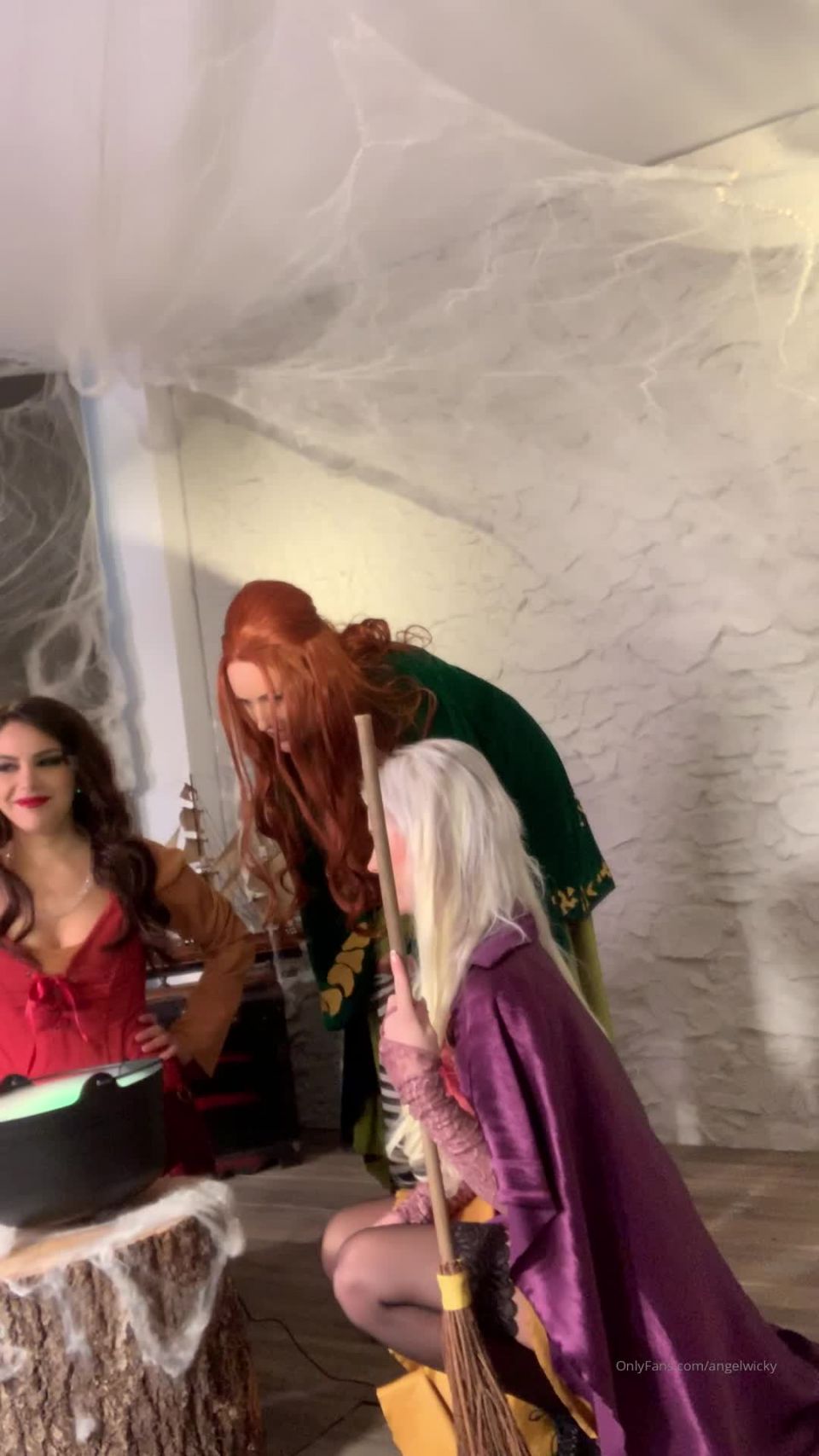 Angel Wicky Me valentina nappy and zazie sky as naughty witches in hocus pocus parody