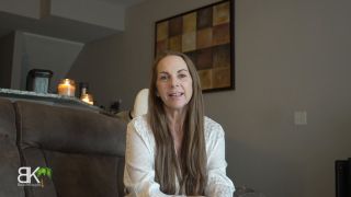 6274 Mommy And Stepson Share A Couch-1