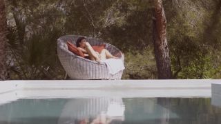 [FrolicMe] Julia Rocca Just Julia [05.13.23] [1080p]-5