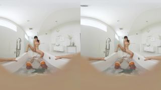 Asian Squirt - Oculus 4K - Vr-7