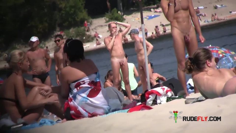 Blowjobs  and sex on a naturist strand 3 Nudism