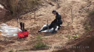 FreaksInside  Julia and Lady Seraphina outdoor 2.-1