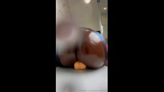 queen tahshaar qt126-8