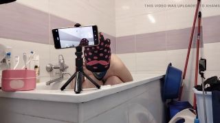 Big Nipples Amateur wife shaves her pussy hair.-0