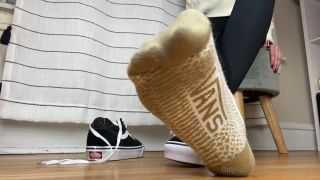 free porn clip 38 sizetensolemates 301120201356034966 black vans sweaty peds joi jerk off while i show off my new sneakers and socks, interracial foot fetish on feet porn -3
