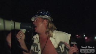 Spectacular Wet T With Masturbating Hot Girls And Bts Music Fest Tour Bus Public-5