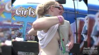 Spectacular Wet T With Masturbating Hot Girls And Bts Music Fest Tour Bus Public-7