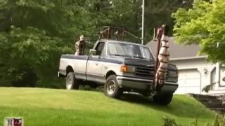 House of Gord18 03 03 Mina Meow & Natalie Minx - Truck Ornaments (Scene)-7