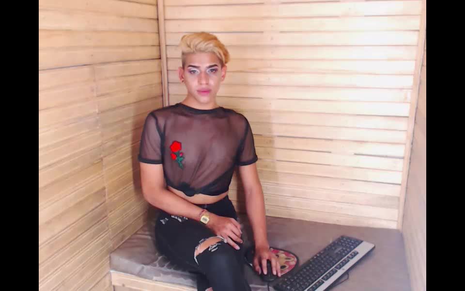 Shemale Webcams Video for October 07, 2019 – 16 webcam 