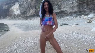 Katty West - I Met a Beautiful Mermaid on an Island and Gave her Legs so That... [1080p] - Teen-3