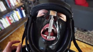SeriousImagesDOUBLE RUBBER PLEASURE-3