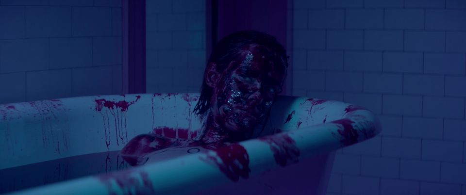 Abbey Lee, Bella Heathcote – The Neon Demon (2016) UHD 4K - [Celebrity porn]