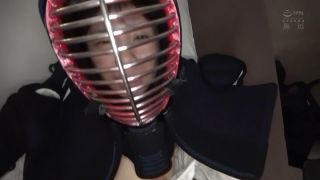 MUDR-328 令和の美少女剣士 中出しAVデビュー！ 剣道2段！ 透明感あふれる美少女が竹刀じゃなくてち○こに突かれちゃう 中村心-5