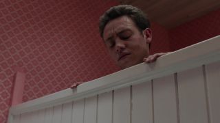 Biz Betzing, etc - Shameless s11e02 (2020) HD 1080p - (Celebrity porn)-9