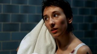 Sibel Kekilli – Gegen die wand (2004) HD 720p!!!-9