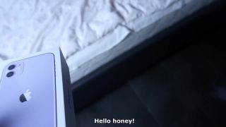 Hot Bitch Gave herself to Fuck over a Brand new Iphone Amateur!-0