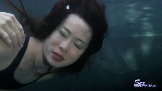 SexUnderwater e0424 The Swimmer (mp4)-8