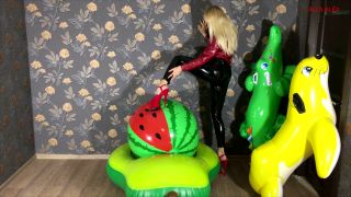 Alla Hotly Fucks Big Beach Ball Watermelon Riding And Blows It Off At The End.-5