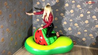 Alla Hotly Fucks Big Beach Ball Watermelon Riding And Blows It Off At The End.-8