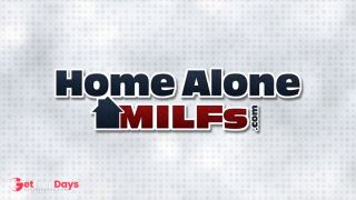 MILF Morgan Ray Shows Off Her Perfect Body-9
