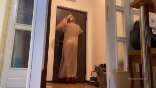 Reality I sucked the delivery guy a while my husband was not at home. Hotwife diary.-1